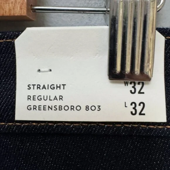 BRAND NEW Wrangler Dark Wash Low Stretch Straight Jean in W32 L32